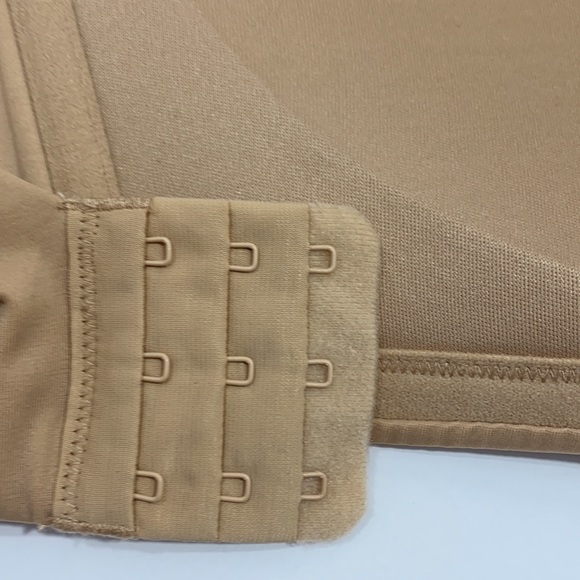 Auden lightly lined wirefree bra size 40DDD - Picture 8 of 9